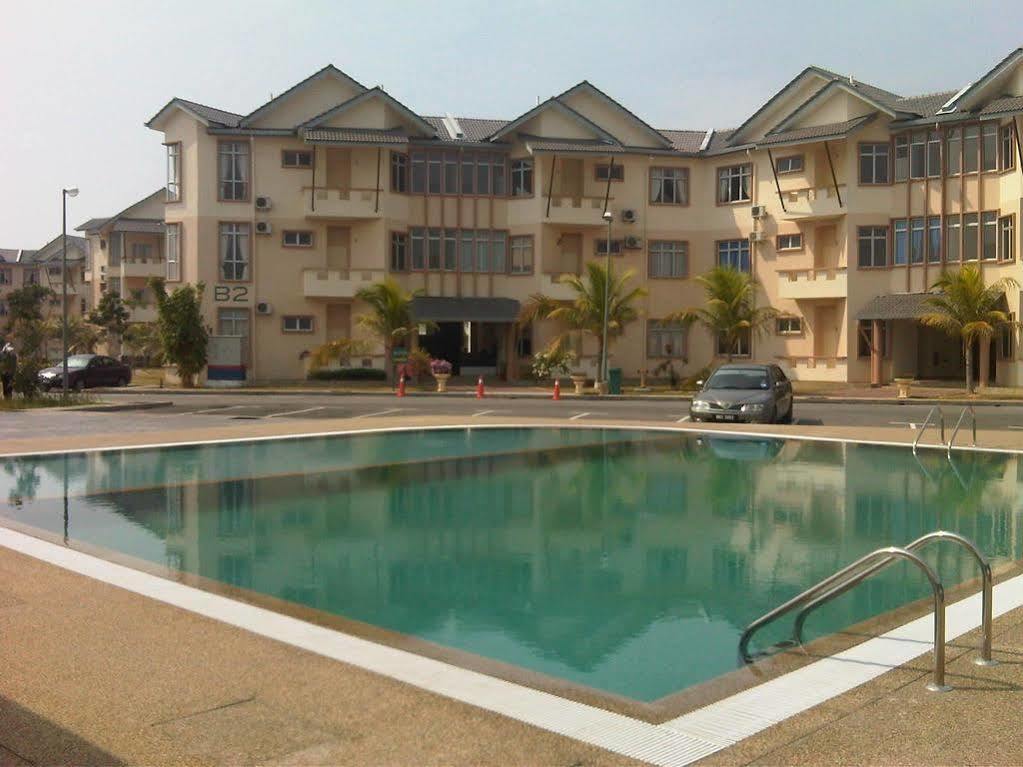 Seri Bayu Resort Hotel Sungai Pelek Εξωτερικό φωτογραφία